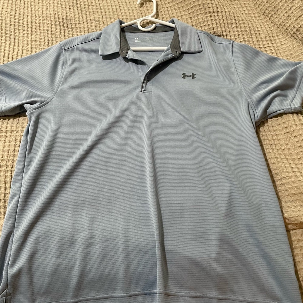 Mens XL Under Armour polo shirt